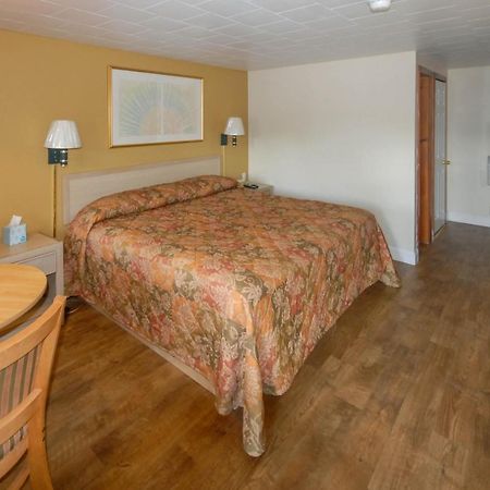 Budget Inn Watkins Glen Buitenkant foto